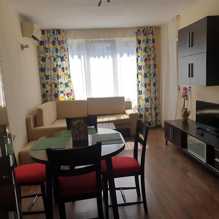 Sunny Apartment Burgas City Exterior foto